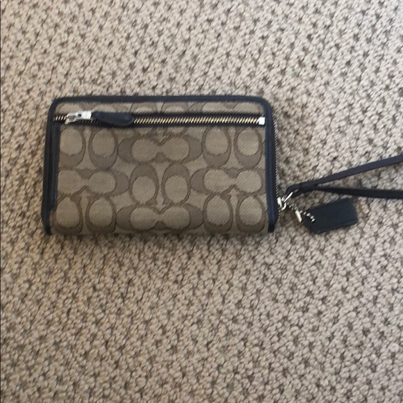 Coach wallet - Picture 2 of 3